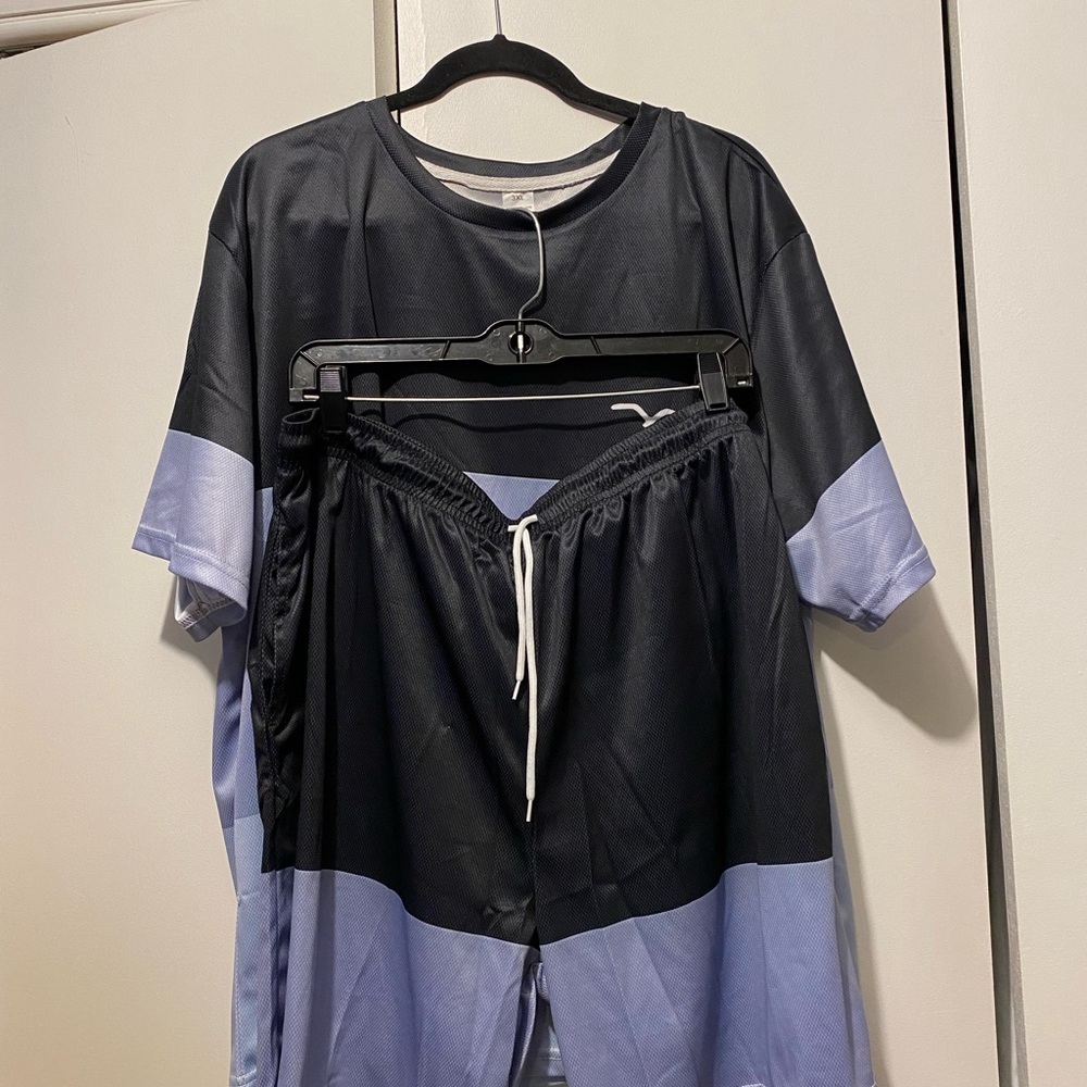 Black and Blue Colorblock Athletic Set